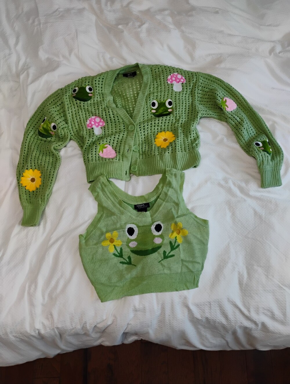 Thorn & Fable Green Frog Embroidered Cardigan And Top Set